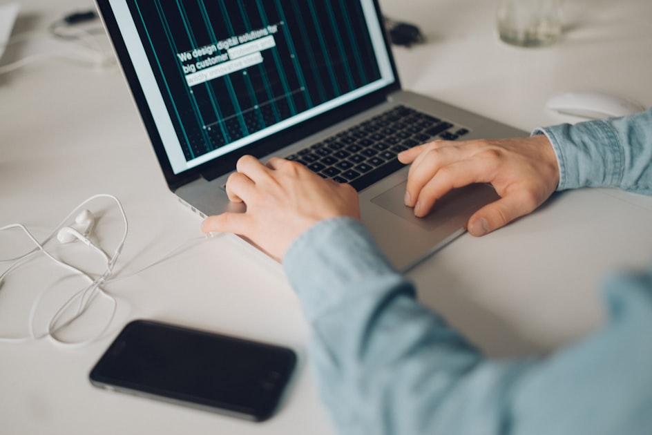 Choosing the Right E-commerce Platform